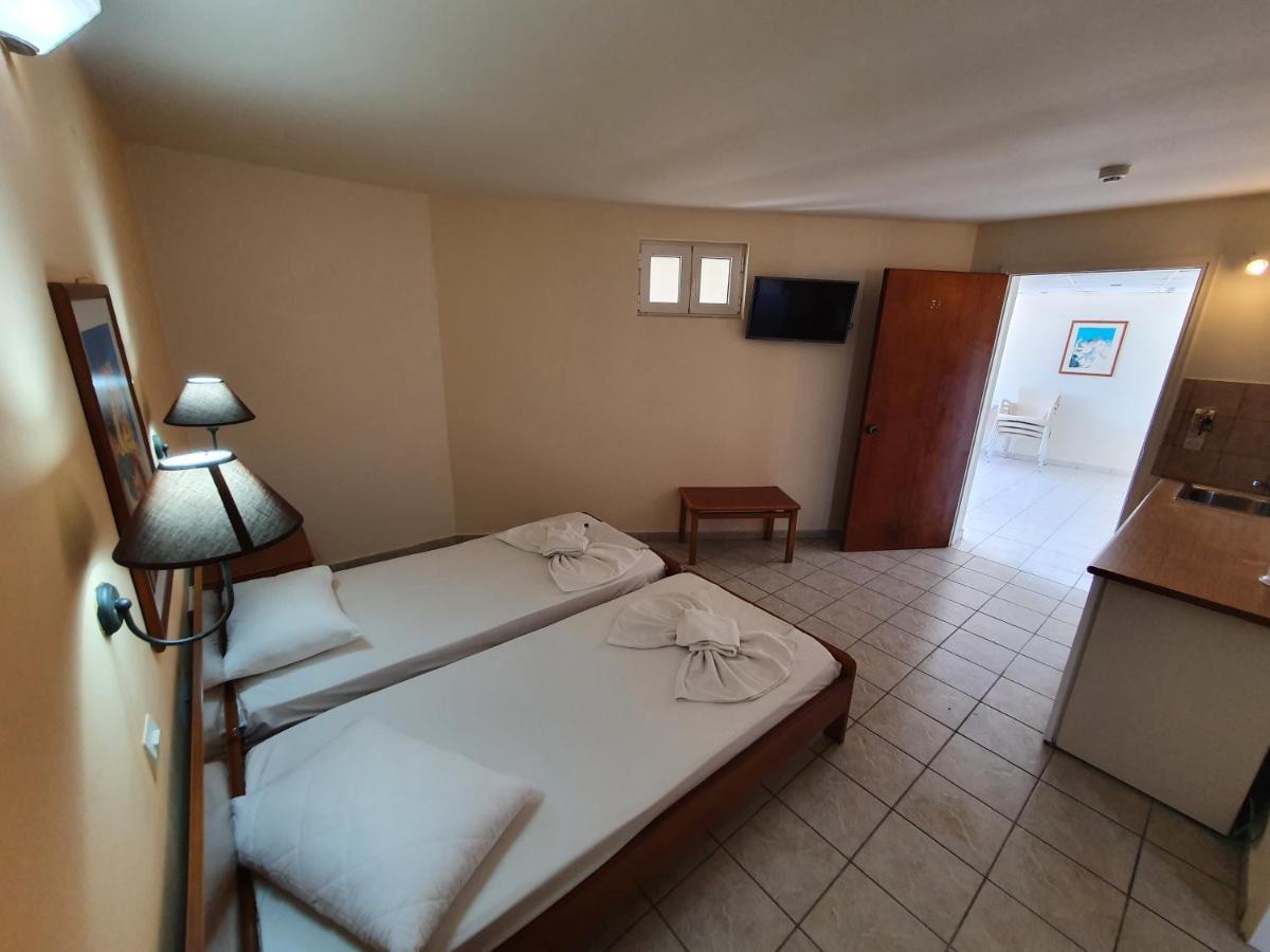 Vivian Hotel Laganas Buitenkant foto