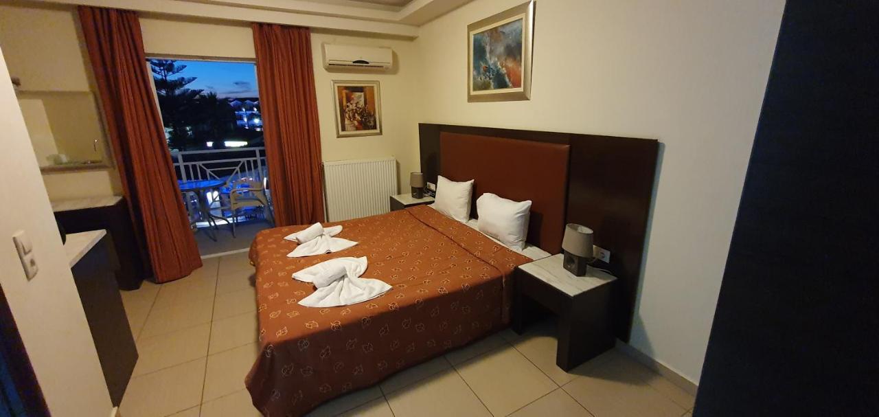 Vivian Hotel Laganas Buitenkant foto