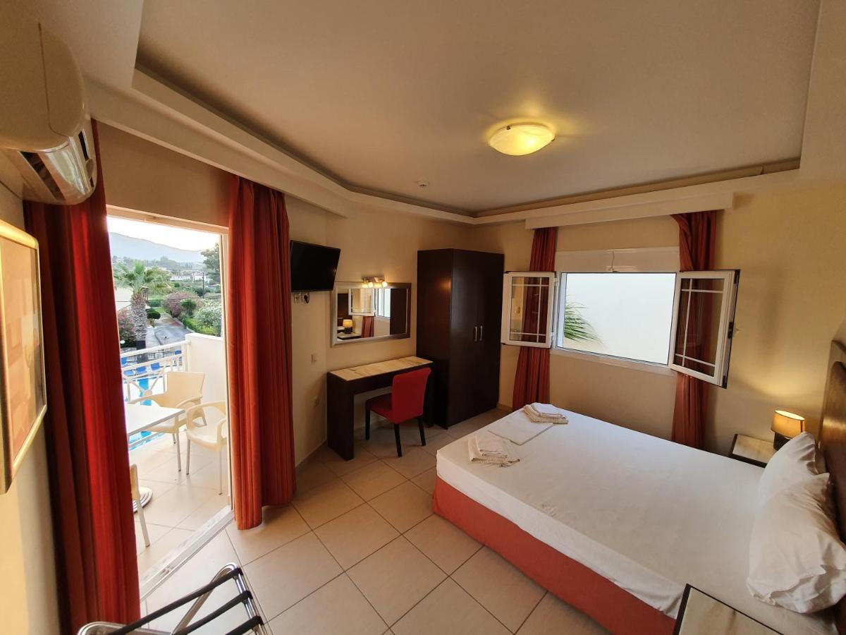 Vivian Hotel Laganas Buitenkant foto